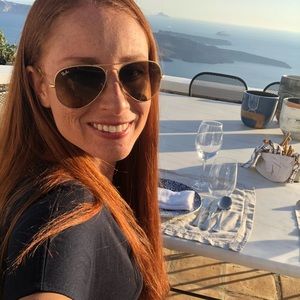 Meet your Posher, Monica